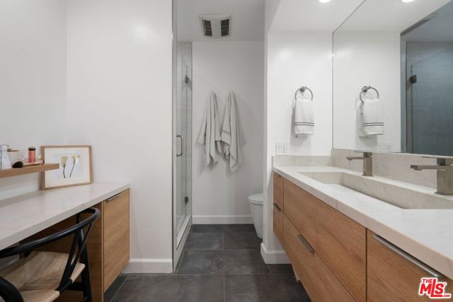 1015 N Kings Road, West Hollywood CA: https://media.crmls.org/mediaz/58bc952a-b440-491f-8e73-9cfca5fb5f6c.jpg