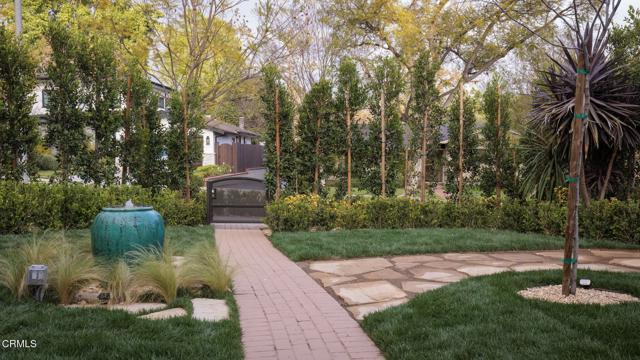 Detail Gallery Image 4 of 51 For 1535 Ontario Ave, Pasadena,  CA 91103 - 5 Beds | 3/2 Baths