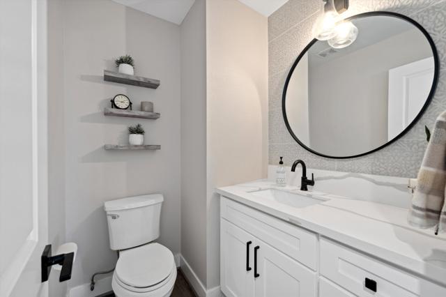 Image 24 of 38 For 72915 Amber Street