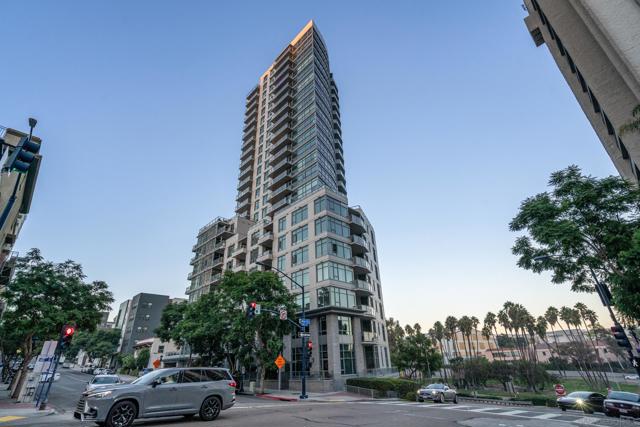 1441 9th Ave, San Diego CA: https://media.crmls.org/mediaz/58bd193f-e840-43d9-b380-b6b7c018aa76.jpg