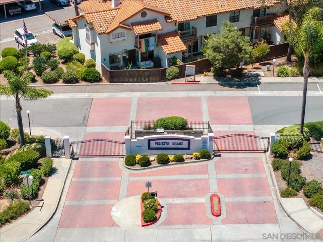 1651 S Juniper, Escondido CA: https://media.crmls.org/mediaz/58bdec47-c8fb-497a-9451-e1de21531c05.jpg