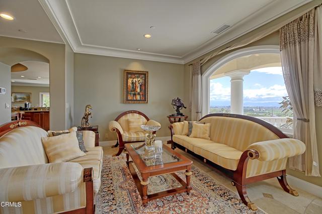 Detail Gallery Image 8 of 46 For 6153 Cobblestone Dr, Ventura,  CA 93003 - 4 Beds | 3/2 Baths