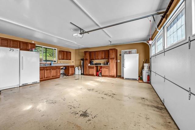 33140 Lilac Road, Valley Center CA: https://media.crmls.org/mediaz/58bf2173-bd93-4e83-8213-6d24fd80193d.jpg