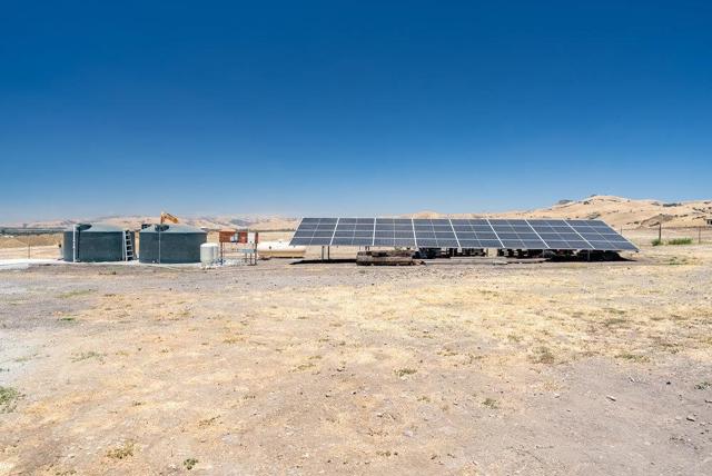 3000 Coppa Court, Hollister CA: https://media.crmls.org/mediaz/58bf524e-ace5-41a9-91e8-1340f7c6a8df.jpg