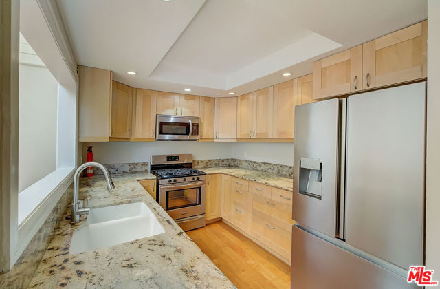 3602 Spanish Gate Drive photo 4