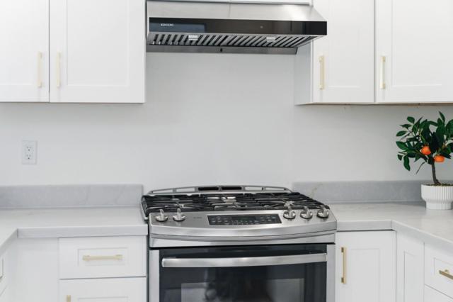 20212 Northcove Square, Cupertino CA: https://media.crmls.org/mediaz/58bfaf30-13aa-4d93-8b0f-32631518f3f6.jpg