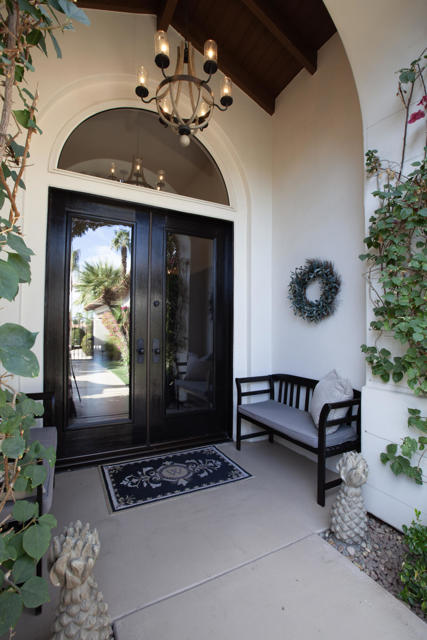 48225 Via Solana, La Quinta CA: https://media.crmls.org/mediaz/58c015b5-7873-4bc4-812c-9418ea6b7fcb.jpg