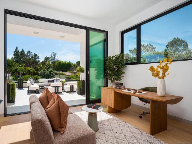 6283 La Jolla Scenic Drive S, San Diego CA: https://media.crmls.org/mediaz/58c08d96-9b83-4aa1-a350-0386ab16e42f.jpg