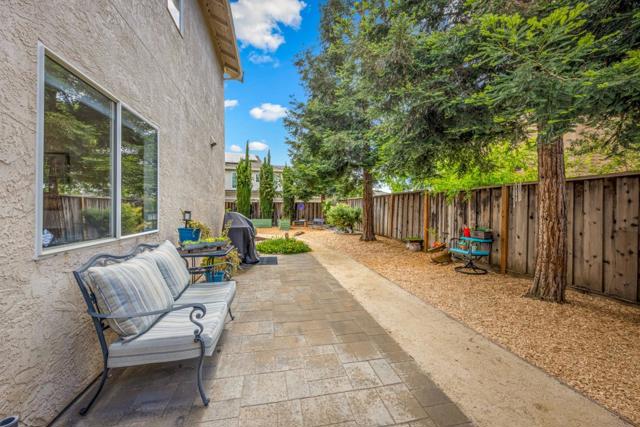 360 Via Largo, Morgan Hill CA: https://media.crmls.org/mediaz/58c3b4fa-c074-4722-9538-84fced679280.jpg