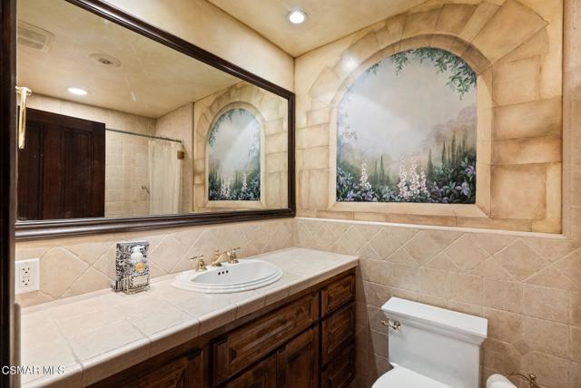 1561 Lookout Drive, Agoura Hills CA: https://media.crmls.org/mediaz/58c42535-7843-4985-967d-437ebb502f3a.jpg