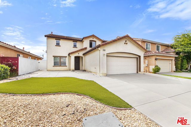 13041 Mesa Verde Way, Sylmar CA: https://media.crmls.org/mediaz/58c52cbc-3d64-43c5-b6d4-ba27433a211b.jpg