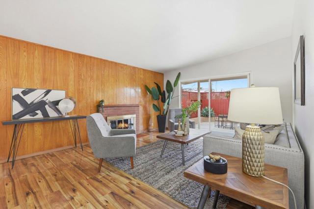 2827 Hosmer Street, San Mateo CA: https://media.crmls.org/mediaz/58c57f38-4293-40a6-aab0-0c6e479b8ff9.jpg