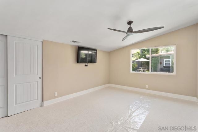 4716 S Mission Rd, Fallbrook CA: https://media.crmls.org/mediaz/58c60195-2ef5-4a08-b23f-0da3adc8d2f9.jpg