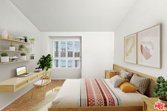 1141 17th Street, Santa Monica CA: https://media.crmls.org/mediaz/58c6b481-2901-4b02-b041-4271acdf7216.jpg