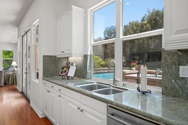 1272 Chateau Montelena, Bonsall CA: https://media.crmls.org/mediaz/58c72397-a6eb-4d96-96cf-8b86b58a7c8d.jpg