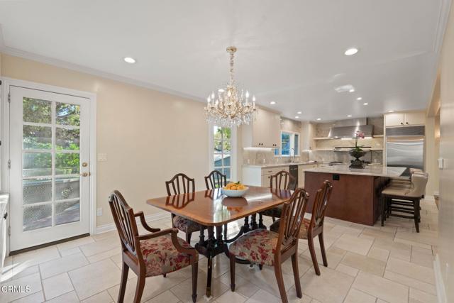 1010 Stoneridge Drive, Pasadena CA: https://media.crmls.org/mediaz/58c73fb9-250f-454e-a18e-ae0784b7412a.jpg