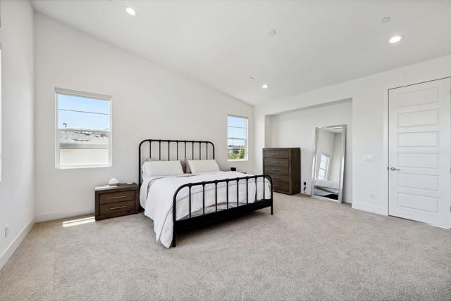 8246 Rose Quartz Cir, San Diego CA: https://media.crmls.org/mediaz/58c75760-8b6e-4275-ac26-ea181feae203.jpg