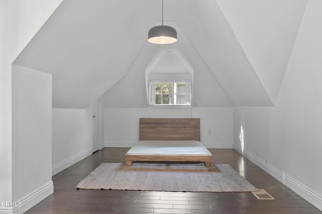 263 San Miguel Road, Pasadena CA: https://media.crmls.org/mediaz/58c7dc6b-00af-4f06-b52a-53af5e626101.jpg