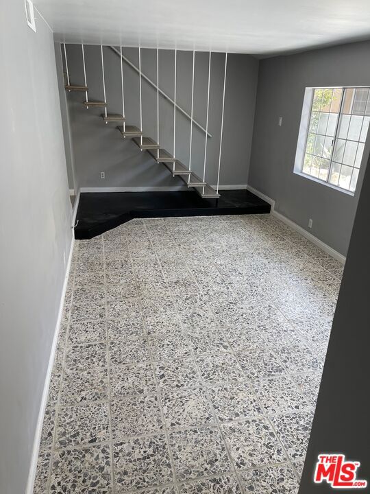 15013 Hartsook Street, Sherman Oaks CA: https://media.crmls.org/mediaz/58ca0f1a-f400-469d-aae4-d377de00960c.jpg