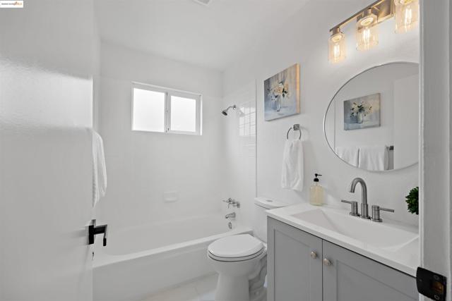 236 Larkspur, Fairfield CA: https://media.crmls.org/mediaz/58ca47ea-eb8d-4662-a54a-04de1f3ed584.jpg