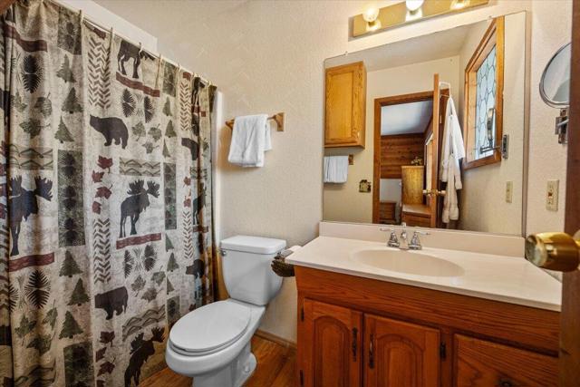 1093 Snow Ridge Road, Big Bear CA: https://media.crmls.org/mediaz/58cb6bee-1d89-4a07-9af8-8dac01f13d30.jpg