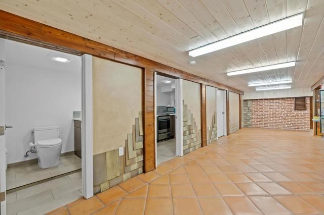 251 Middlefield Road, Palo Alto CA: https://media.crmls.org/mediaz/58cbfa59-968c-4162-95da-abf3aaa58844.jpg