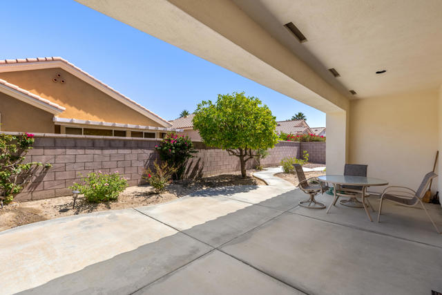 78664 Platinum Drive, Palm Desert CA: https://media.crmls.org/mediaz/58ccd04b-5cbe-4a3d-8d9c-87f1b1ec6d05.jpg