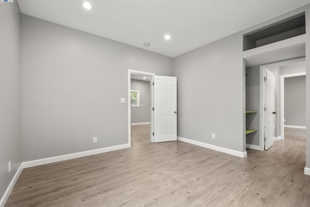 193 W Macarthur Blvd, Oakland CA: https://media.crmls.org/mediaz/58cdcc32-7056-4556-a907-15c4161186a7.jpg