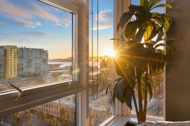 1325 Pacific Hwy, San Diego CA: https://media.crmls.org/mediaz/58ce36af-cd3e-4abf-b83d-2e720c5ded09.jpg