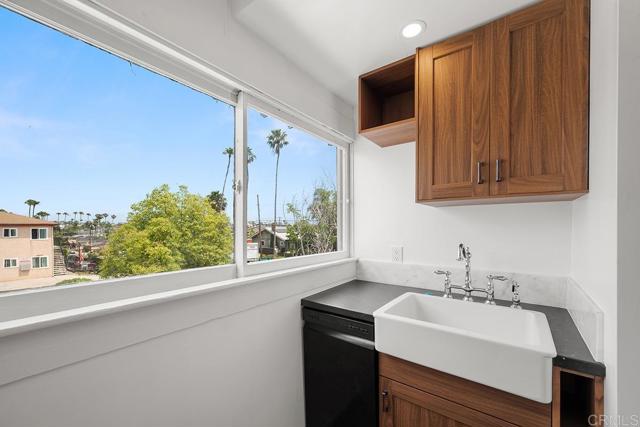 4608 Georgia St, San Diego CA: https://media.crmls.org/mediaz/58ce7f5c-98f1-47b0-b75a-3d905b6ff223.jpg
