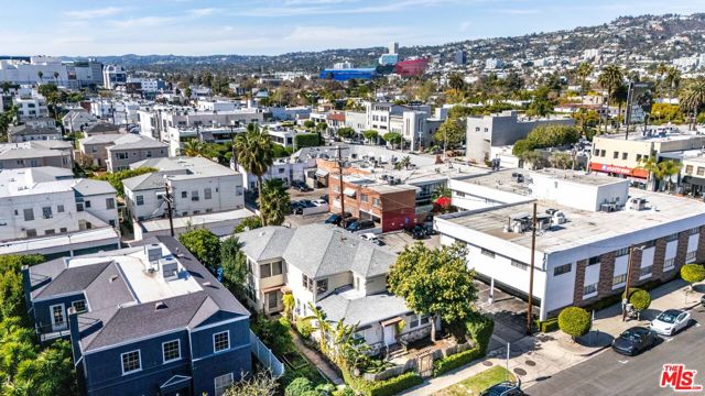 139 N Harper Avenue, Los Angeles CA: https://media.crmls.org/mediaz/58cf7a8c-a666-4d52-b45a-1228e8346c61.jpg