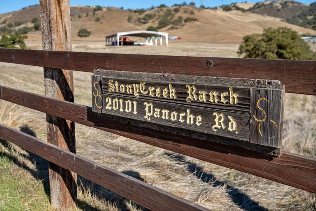 20101 Panoche Road, Paicines CA: https://media.crmls.org/mediaz/58cff2f7-f51a-49f2-bb63-836e4bd85284.jpg