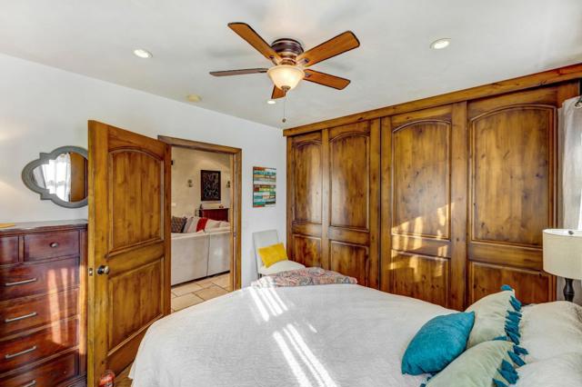 810 Altura Place, Del Rey Oaks CA: https://media.crmls.org/mediaz/58d05376-49c4-4d7c-a1e1-c4078a25488e.jpg