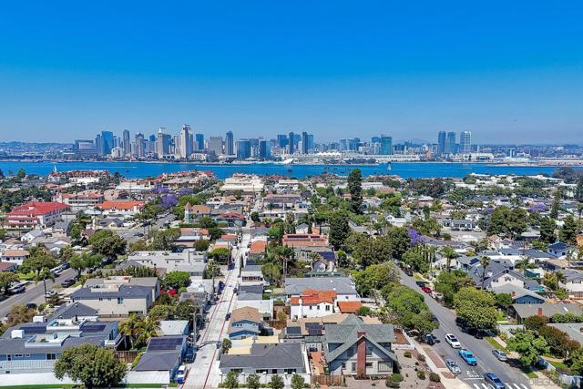 1221 4th St, San Diego CA: https://media.crmls.org/mediaz/58d0c6f1-98e0-4cb0-8888-797691ca1be1.jpg