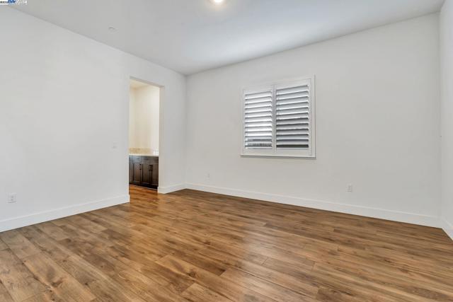 665 River Bend Dr, Lathrop CA: https://media.crmls.org/mediaz/58d1b350-5814-4502-bf30-4dca0767a9cb.jpg