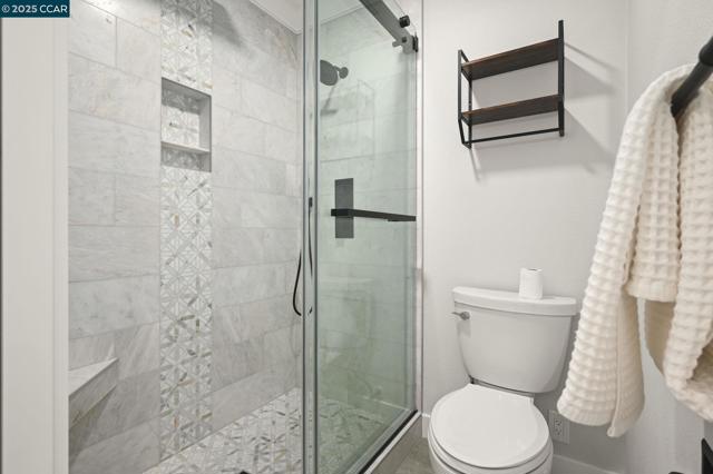 600 Terra California Dr, Walnut Creek CA: https://media.crmls.org/mediaz/58d203cc-15ff-416c-88bb-71e048456f7e.jpg