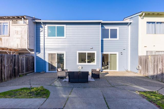 55 Saint James Court, Daly City CA: https://media.crmls.org/mediaz/58d217ab-f5d2-449d-af86-6e7195d8f8ce.jpg