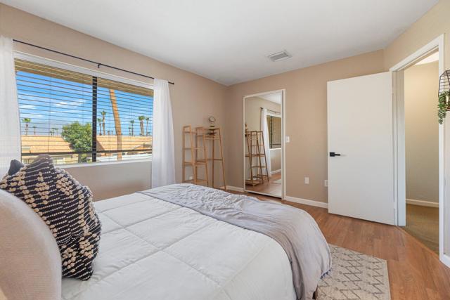 40785 Breezy Pass Road, Palm Desert CA: https://media.crmls.org/mediaz/58d22b6d-0bb8-4483-b4ab-8eddcde34681.jpg