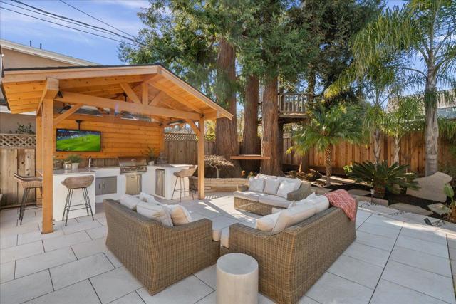 305 Albert Drive, Los Gatos CA: https://media.crmls.org/mediaz/58d252d2-1e32-4d39-aa71-ce57fd9cbfcb.jpg