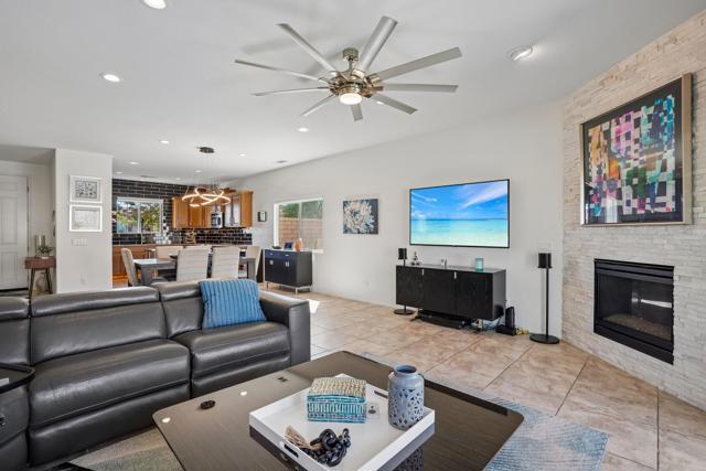 73824 Da Vinci Court, Palm Desert, CA 92211