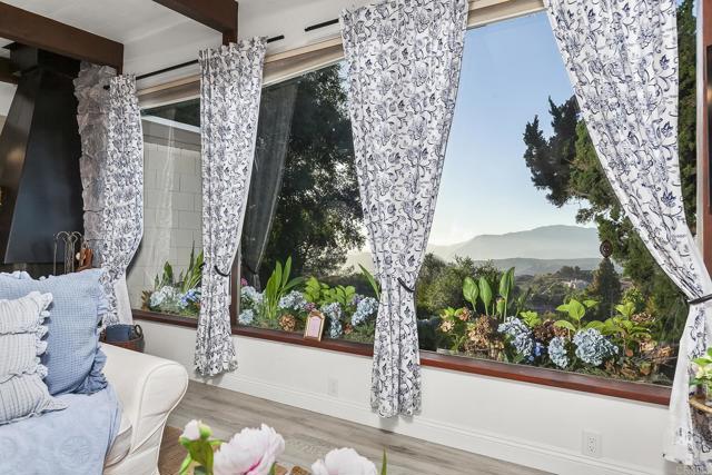 Detail Gallery Image 11 of 59 For 720 Sky Mountain Ln, Alpine,  CA 91901 - 3 Beds | 1/1 Baths
