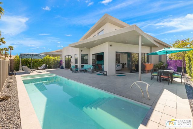 4321 Lumina Way, Palm Springs CA: https://media.crmls.org/mediaz/58d44296-939b-4d5a-9bf8-ebade9091cf9.jpg