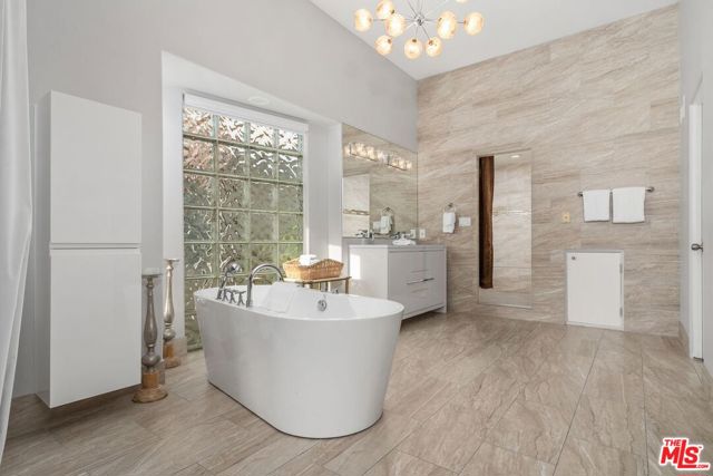 Drew Fenton | 11834 Pacific Coast Highway Malibu CA | MLS: 7492123 Drew Fenton | 11834 Pacific Coast Highway Malibu CA | MLS: 7492123