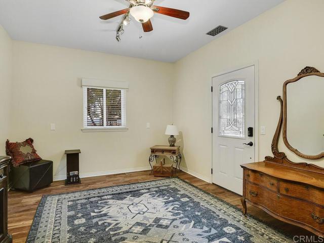 31755 Rancho Vista Road, Temecula CA: https://media.crmls.org/mediaz/58d52cad-67f1-40c8-b8b8-a404540ed19e.jpg