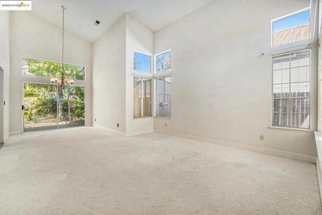 4606 Arabian WAY, Antioch CA: https://media.crmls.org/mediaz/58d53a2f-791f-400f-8ece-80faf07cdb3a.jpg
