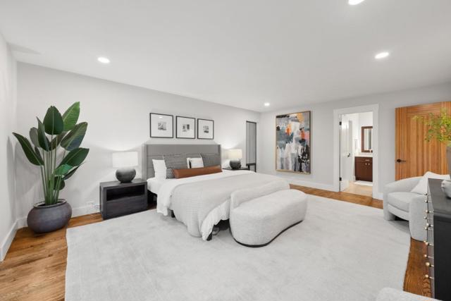 21 Valley Oak Street, Portola Valley CA: https://media.crmls.org/mediaz/58d57b73-8bb1-49f0-9d9e-43f3972f13ef.jpg
