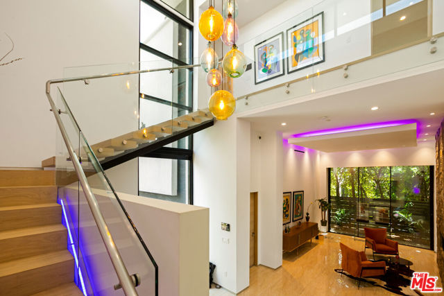 619 N Harper Avenue, Los Angeles CA: https://media.crmls.org/mediaz/58d5d7eb-d04c-4e2b-806e-f300c7073df4.jpg