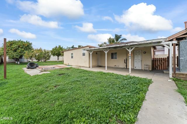 269 Sheppard Road, Santa Paula CA: https://media.crmls.org/mediaz/58d7ce42-b99d-4bd9-b788-1274edb44d58.jpg