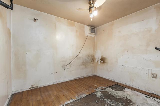 4539 Gila Ave, San Diego CA: https://media.crmls.org/mediaz/58d89a82-a196-40a0-ad16-7bd173b2311f.jpg