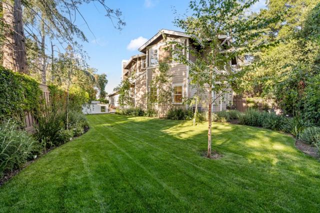 2002 Sunnyview Lane, Mountain View CA: https://media.crmls.org/mediaz/58d8ce9a-0ed2-403f-9bd8-b7299aa9712c.jpg